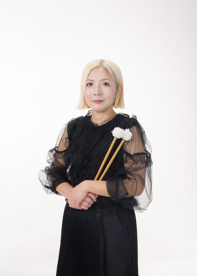 新城  二奈子