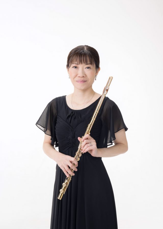 眞榮田  えり子